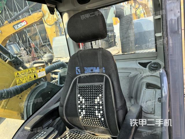 座椅右側(cè)控制臺(tái)/鑰匙門/油門/含右手柄(駕駛室部分) 座椅右側(cè)控制臺(tái)/鑰匙門/油門/含右手柄(駕駛室部分)