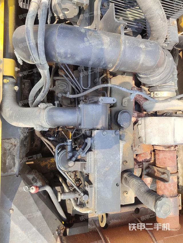 發(fā)動機整體俯視(整機外觀) 發(fā)動機整體俯視(整機外觀)