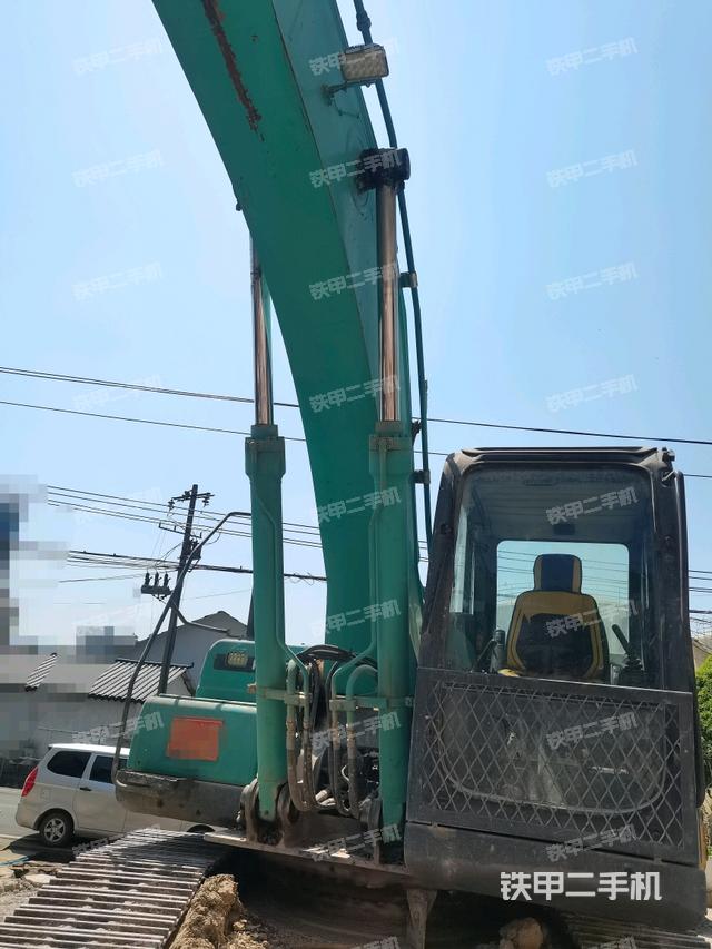 大臂油缸整體?豎拍（工作和回轉(zhuǎn)裝置）