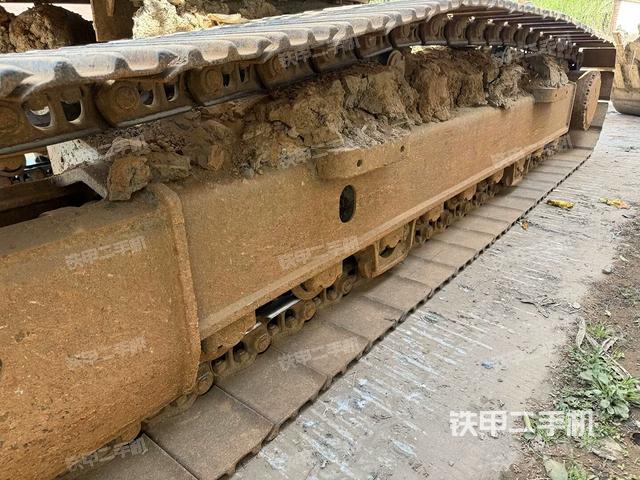 右侧履带整体（行走机构）