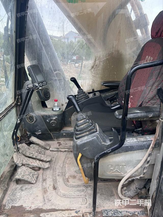 駕駛室整體（整機(jī)外觀）