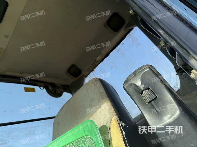 后窗玻璃角標(biāo)(駕駛室部分) 后窗玻璃角標(biāo)(駕駛室部分)