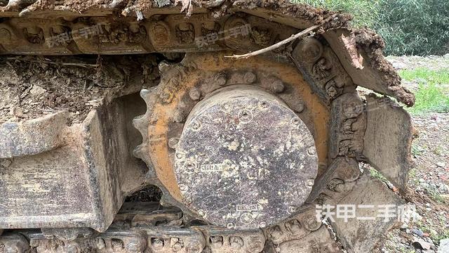 右驅(qū)動(dòng)輪（行走機(jī)構(gòu)）