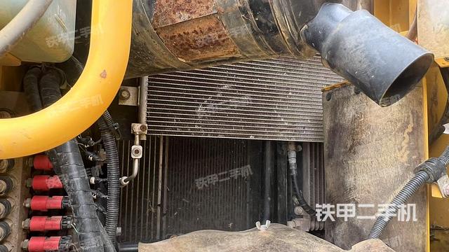 散熱器正面（大件艙室）