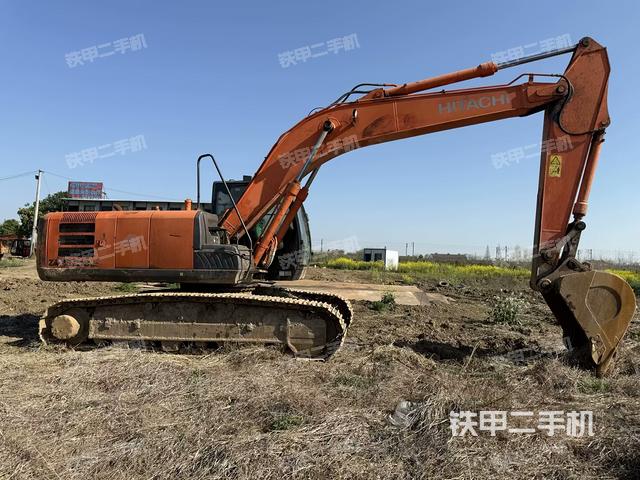 右后45(整機(jī)外觀) 右后45(整機(jī)外觀)
