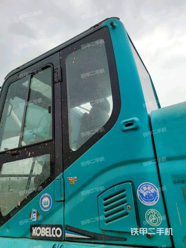 駕駛室左后45度（駕駛室部分）