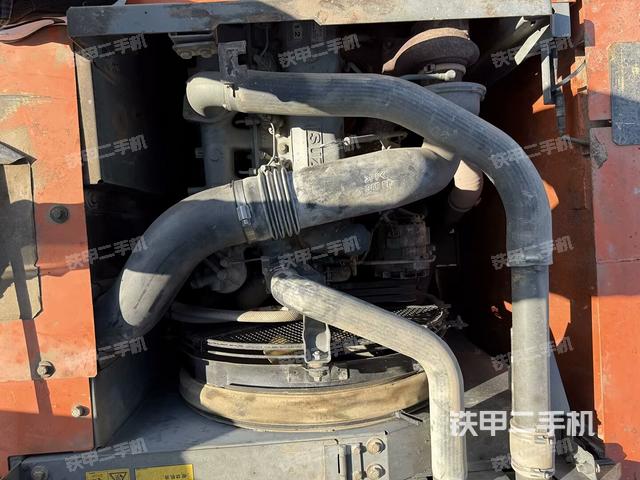 駕駛室頂部俯視(上車部件) 駕駛室頂部俯視(上車部件)