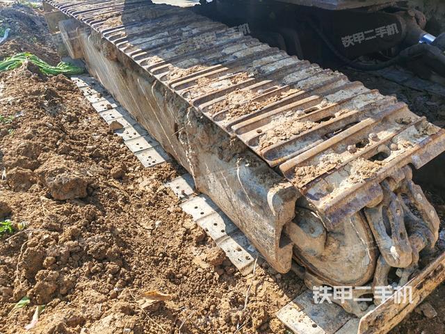 右側(cè)履帶整體?（行走機構(gòu)）