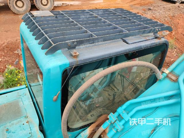 駕駛室頂部俯視（上車部件）