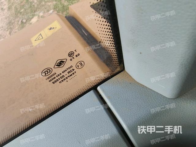 后窗玻璃角標(biāo)(駕駛室部分) 后窗玻璃角標(biāo)(駕駛室部分)