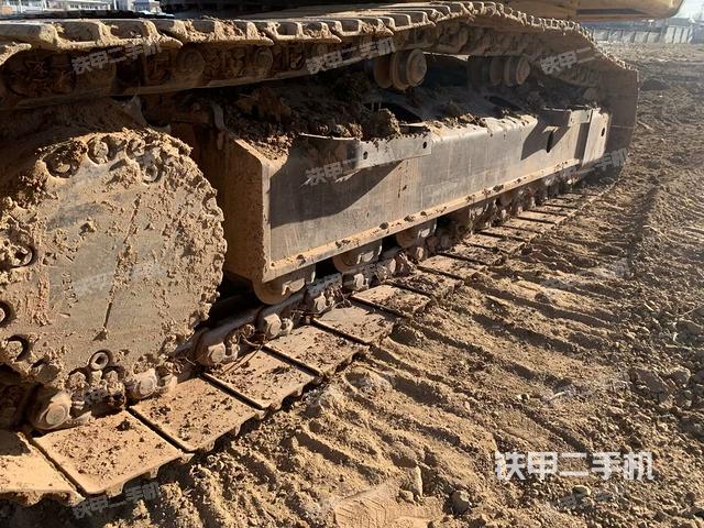 單側(cè)履帶整體（整機(jī)外觀）