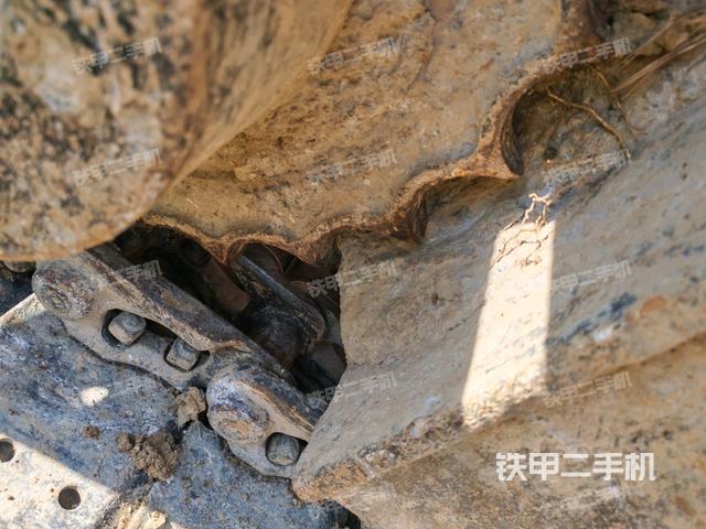 右側(cè)行走馬達蓋板（行走機構(gòu)）