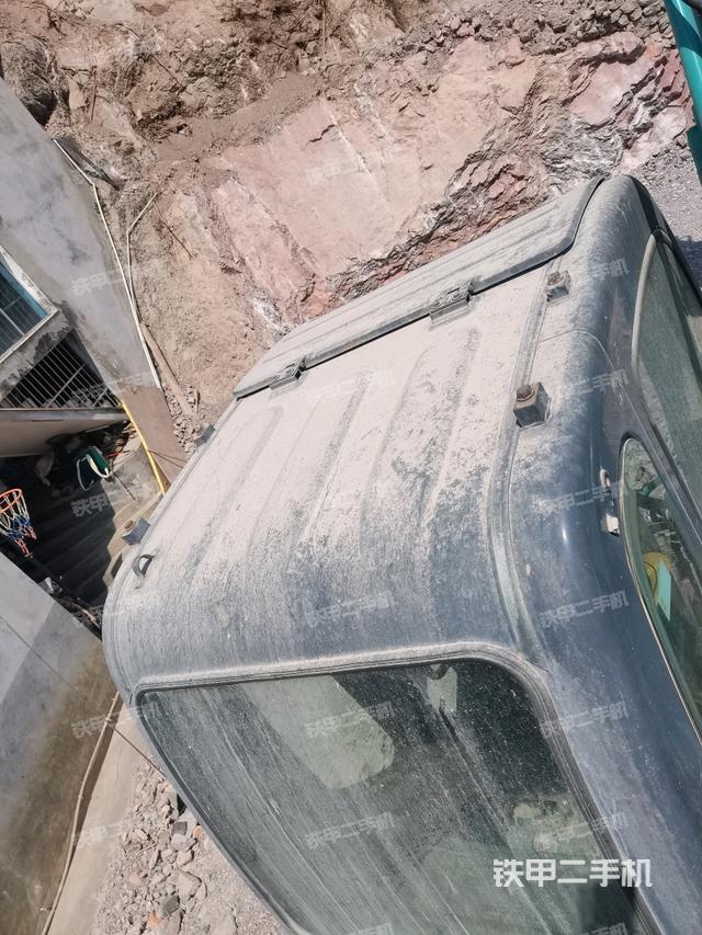 駕駛室頂部俯視（上車部件）