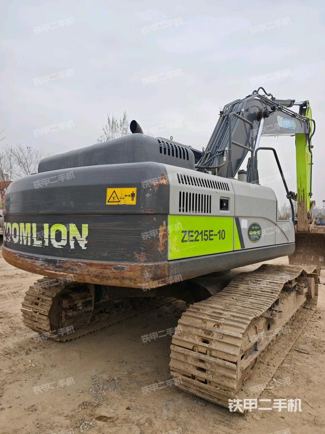 整機右后45°（整機外觀）