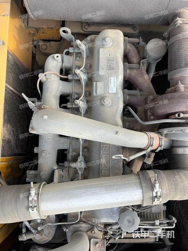 發(fā)動(dòng)機(jī)整體俯視（整機(jī)外觀）