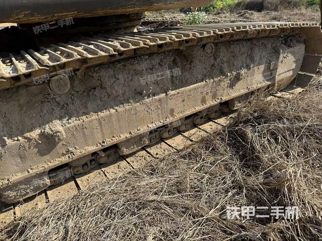 右側(cè)行走馬達(dá)蓋板(行走機(jī)構(gòu)) 右側(cè)行走馬達(dá)蓋板(行走機(jī)構(gòu))