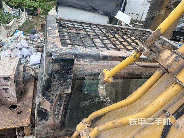 駕駛室頂部（整機(jī)外觀）