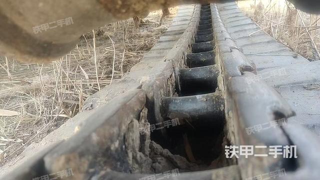 單側(cè)履帶整體（整機(jī)外觀）