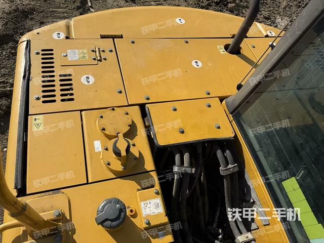 大臂整體?右側(cè)（工作和回轉(zhuǎn)裝置）