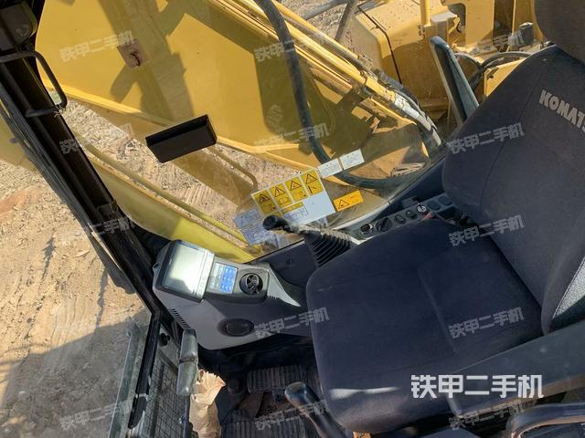 駕駛室整體（整機(jī)外觀）