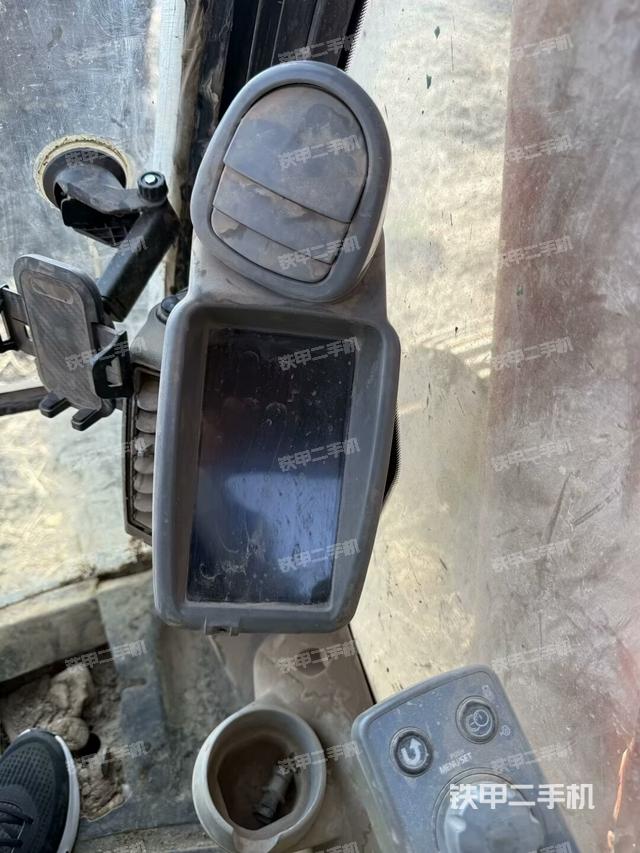 顯示屏?(駕駛室部分) 顯示屏?(駕駛室部分)