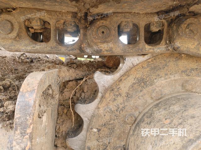 左側(cè)行走馬達(dá)蓋板（行走機(jī)構(gòu)）