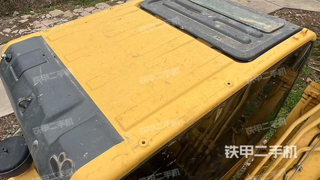 駕駛室頂部俯視（上車部件）