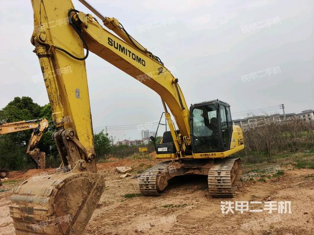 右前45(整機外觀) 右前45(整機外觀)