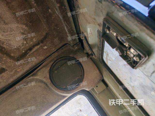 座椅后部（駕駛室部分）