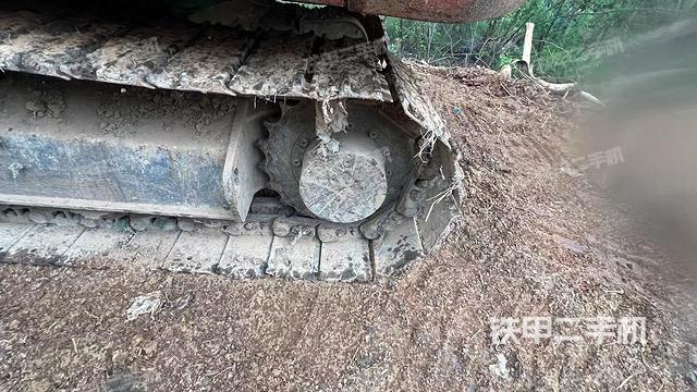 右驅動輪（行走機構）