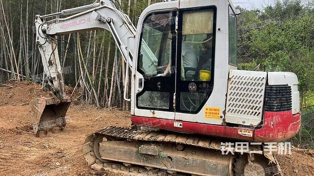竹内TB175C挖掘机的设备实拍-第3张实拍照片