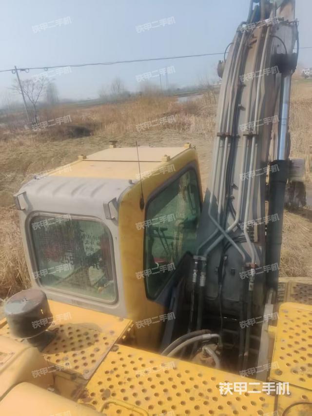 駕駛室頂部（整機(jī)外觀）