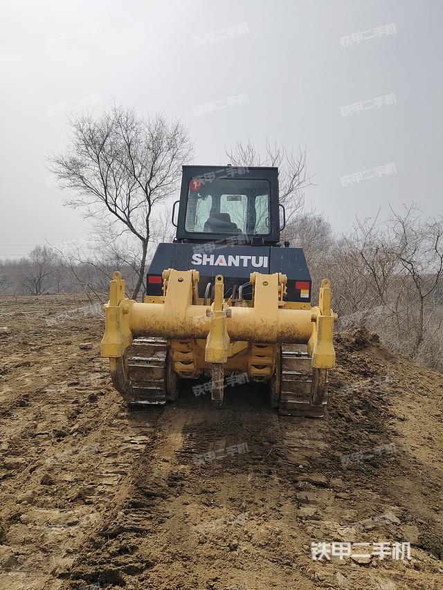 整机右侧（设备外观及核心部件）