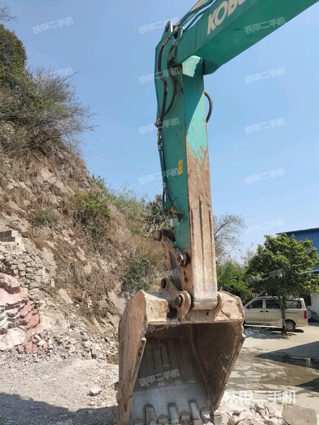 小臂整體左后（工作和回轉(zhuǎn)裝置）