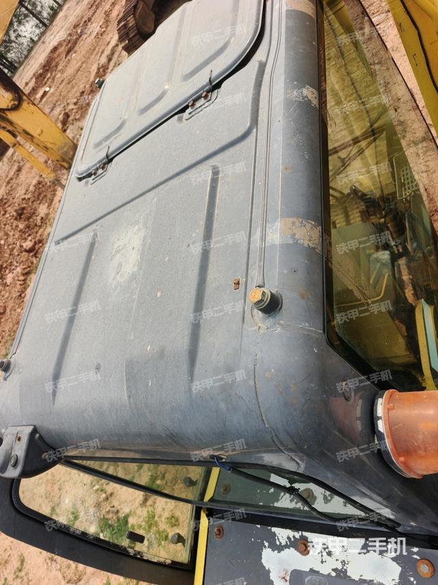 駕駛室頂部俯視(上車部件) 駕駛室頂部俯視(上車部件)