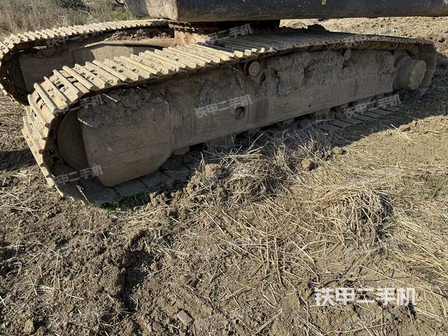 左側(cè)行走馬達(dá)蓋板(行走機(jī)構(gòu)) 左側(cè)行走馬達(dá)蓋板(行走機(jī)構(gòu))
