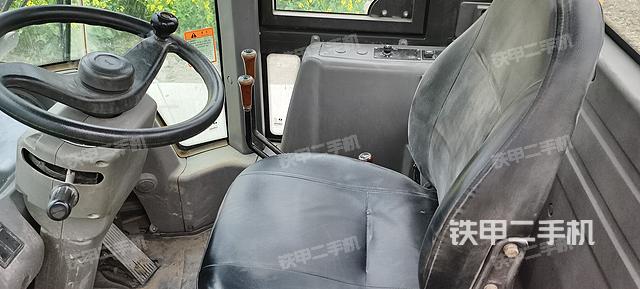 工作装置整体（整机外观及大件）