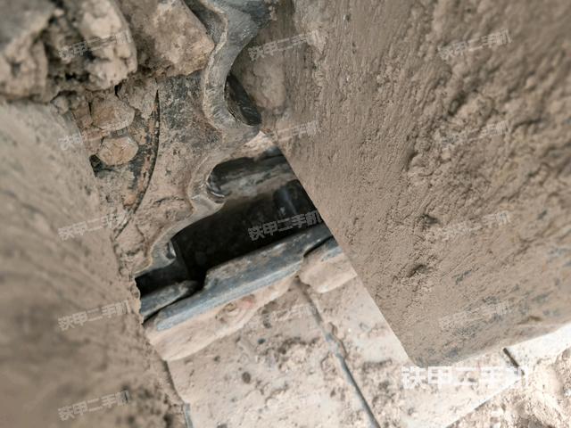 右側(cè)行走馬達蓋板（行走機構(gòu)）