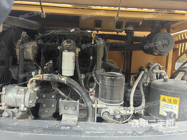 发动机整体俯视（整机外观）