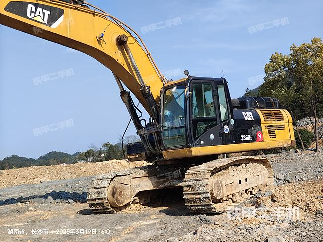 驾驶室顶部（整机外观）