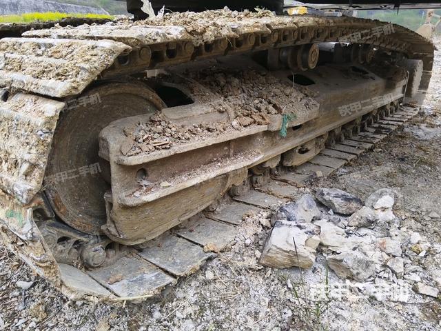 左側(cè)履帶整體?（行走機(jī)構(gòu)）