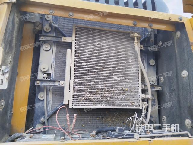 散熱器正面（大件艙室）