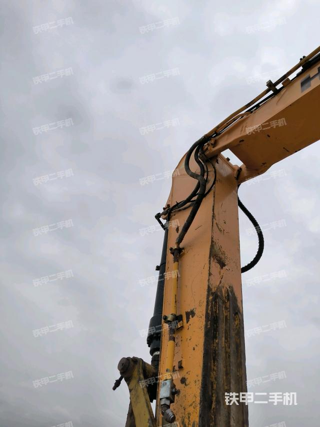 小臂整體左后（工作和回轉(zhuǎn)裝置）