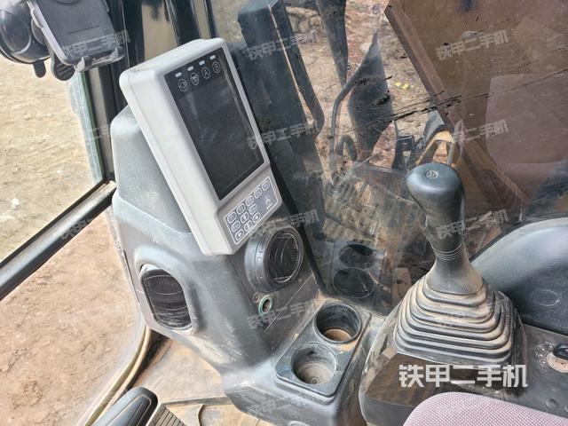 顯示屏?(駕駛室部分) 顯示屏?(駕駛室部分)