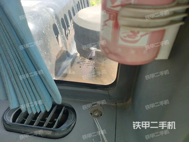 后窗玻璃角標(biāo)(駕駛室部分) 后窗玻璃角標(biāo)(駕駛室部分)