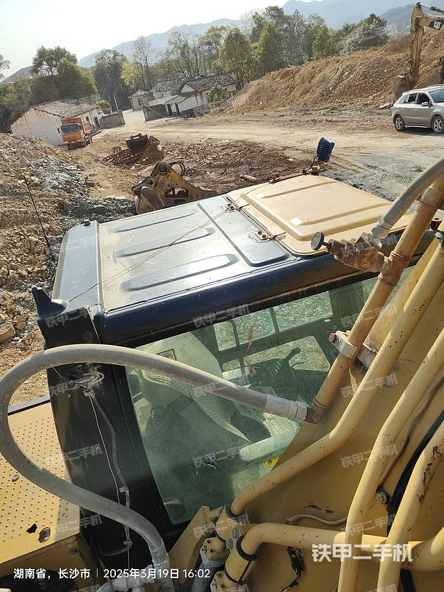 驾驶室整体（整机外观）