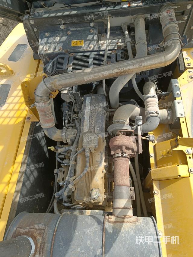 發(fā)動(dòng)機(jī)整體俯視(整機(jī)外觀(guān)) 發(fā)動(dòng)機(jī)整體俯視(整機(jī)外觀(guān))