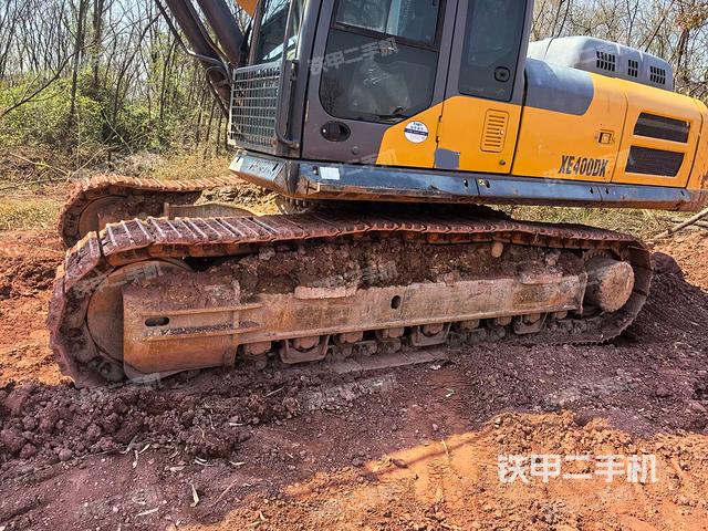 左側(cè)履帶整體?（行走機構(gòu)）