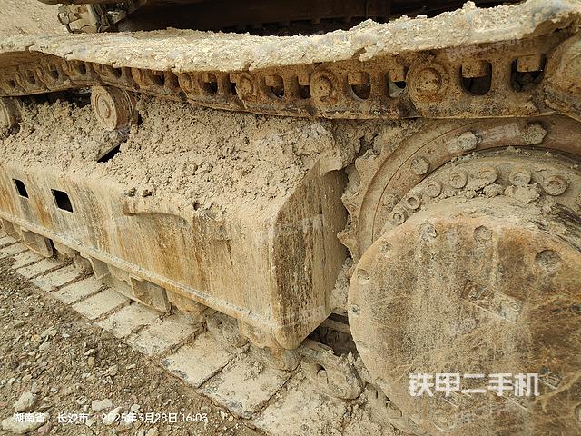 發(fā)動(dòng)機(jī)整體俯視(整機(jī)外觀) 發(fā)動(dòng)機(jī)整體俯視(整機(jī)外觀)