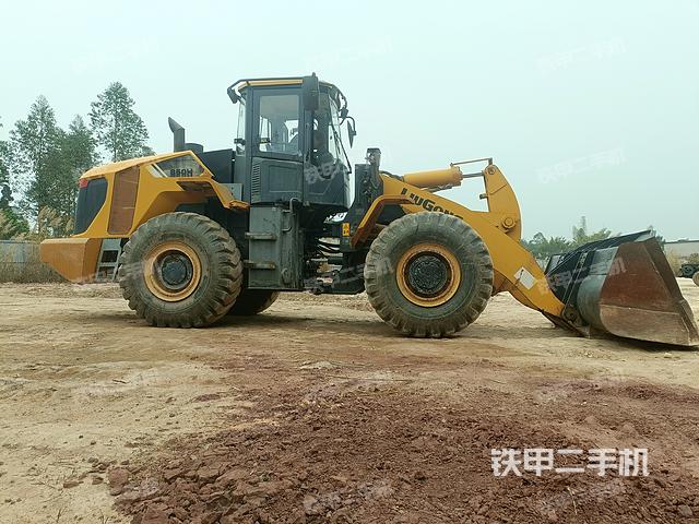 整機(jī)右后45°(整機(jī)外觀及大件) 整機(jī)右后45°(整機(jī)外觀及大件)